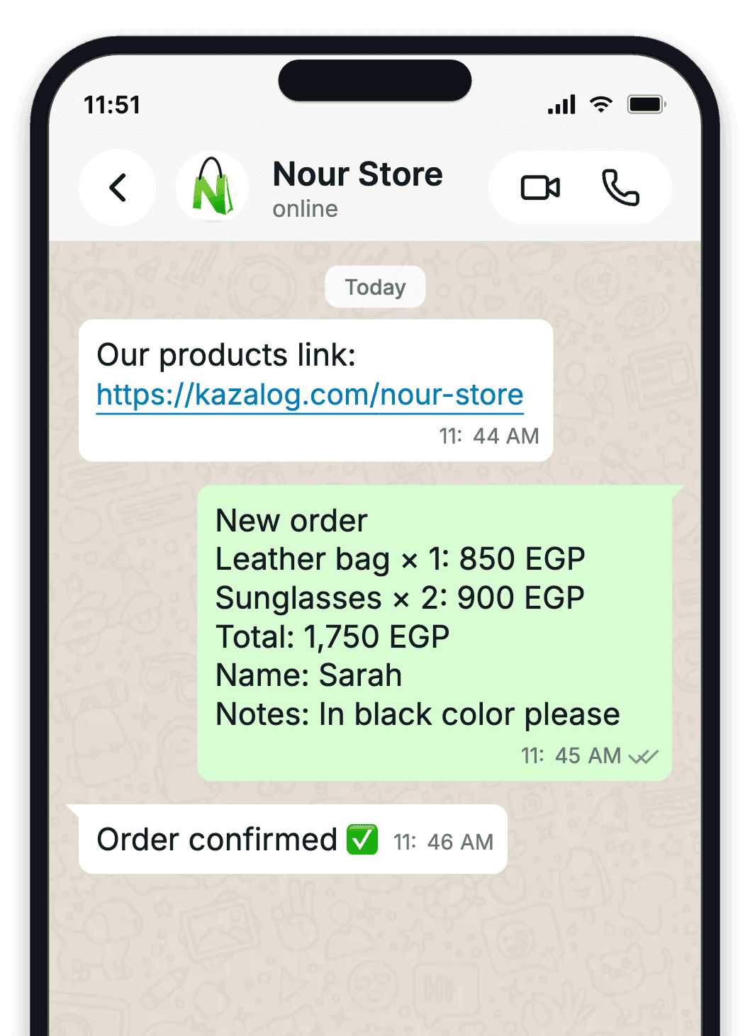 A complete order with products and total arriving in one WhatsApp message